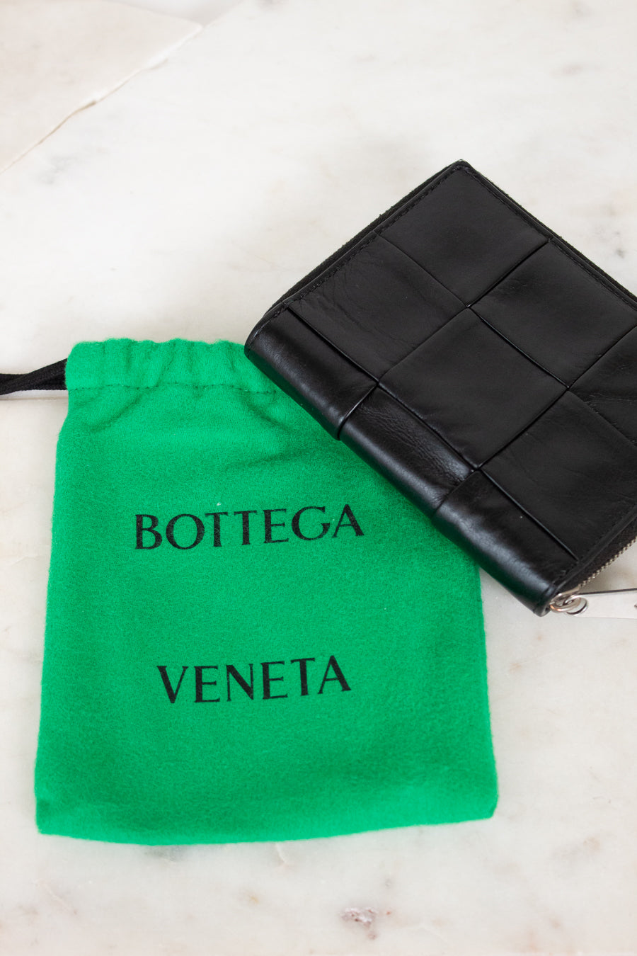 小物 BOTTEGA VENETA CASSETTE ZIP WALEET Bottega Veneta Compact Cassette Zip Around Wallet – Otra Vez