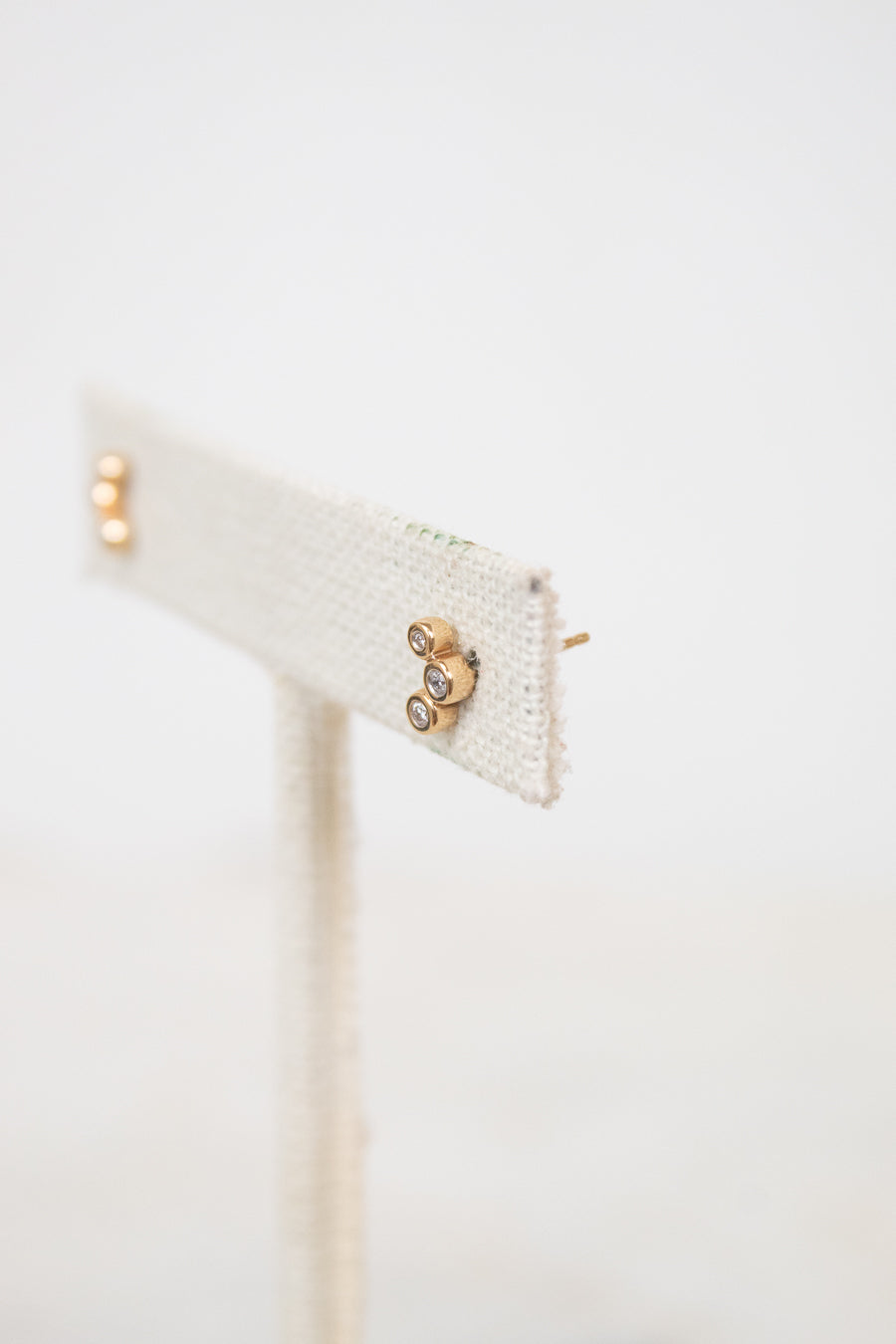 3-dot gold stud earrings