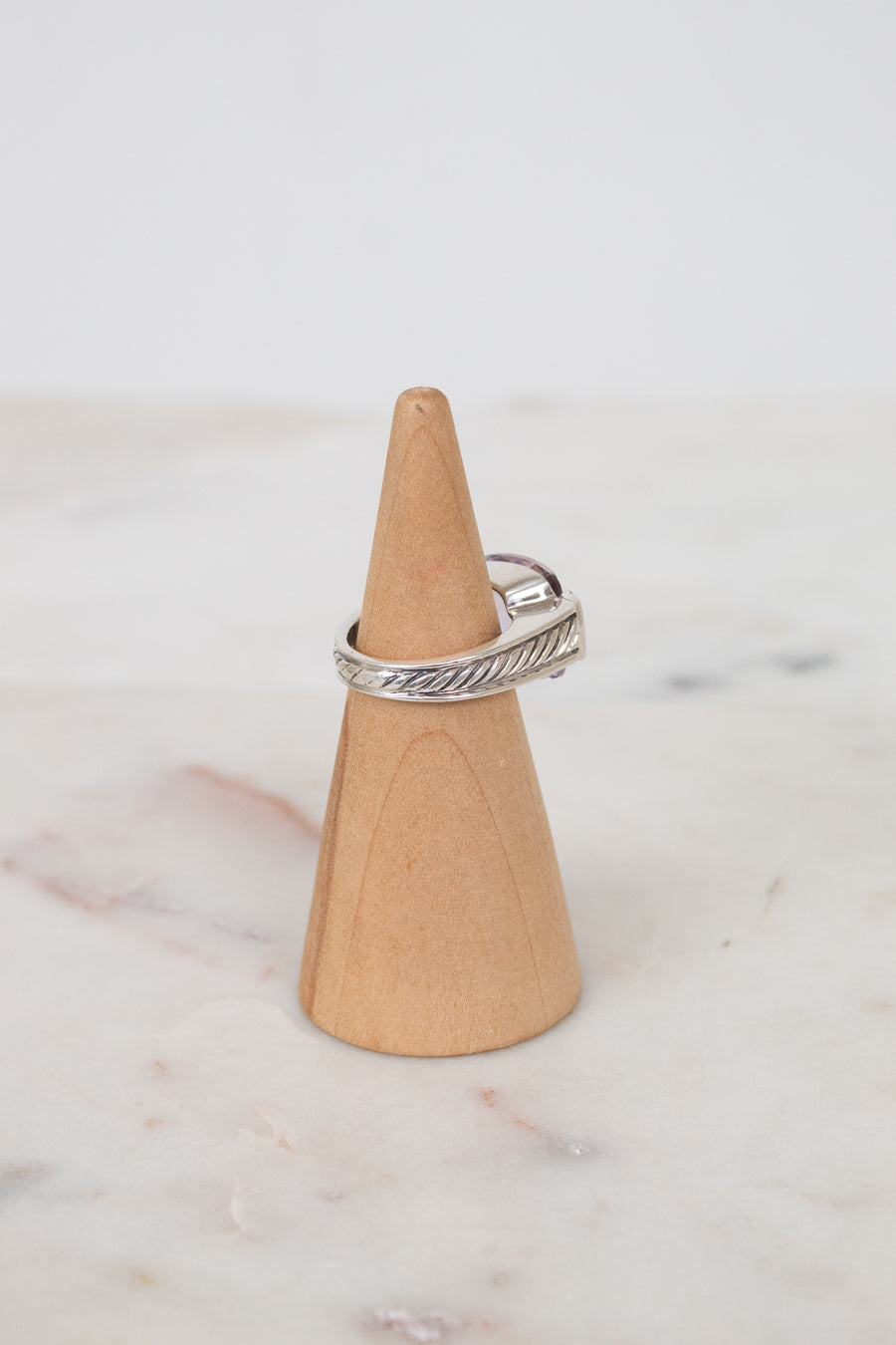 Side view of silver cable band