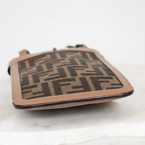 Small pouch with pattern on a marble surface