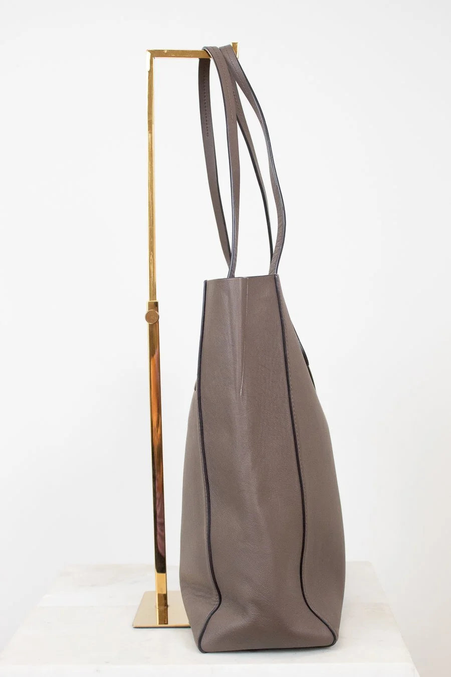 Gray tote bag on a white background