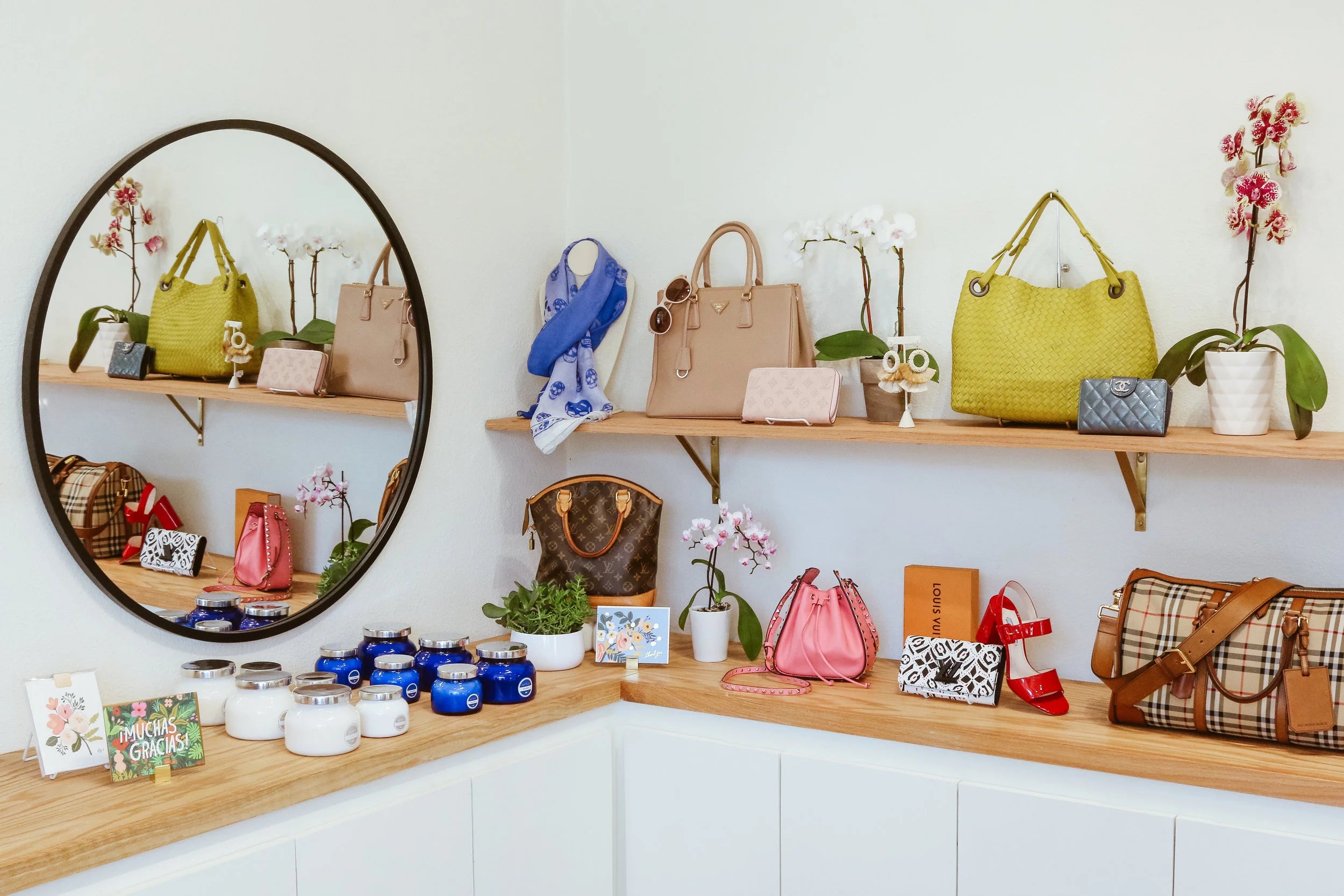 Otra Vez Couture Consignment